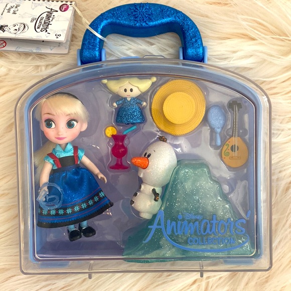 RETIRED DISNEY PARK EXCLUSIVE ANIMATORS COLLECTION FROZEN ELSA MINI DOLL PLAYSET - Picture 2 of 9